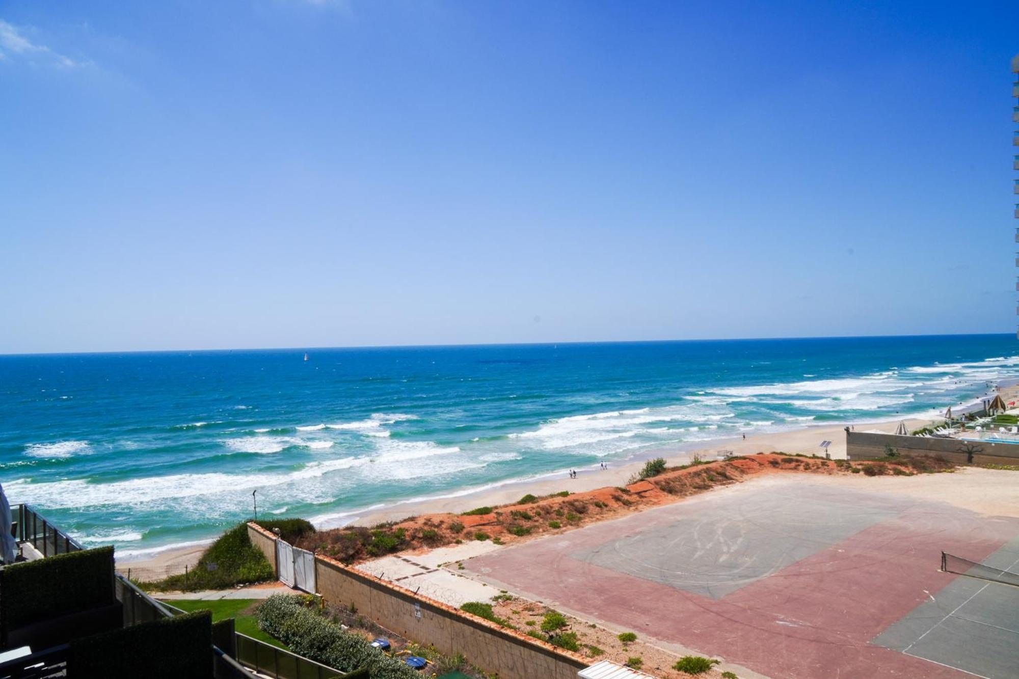 Beachfront Boutique Apartment Herzliya Экстерьер фото