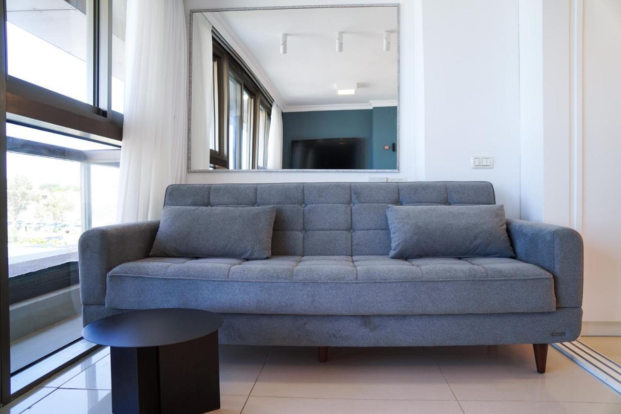 Beachfront Boutique Apartment Herzliya Экстерьер фото
