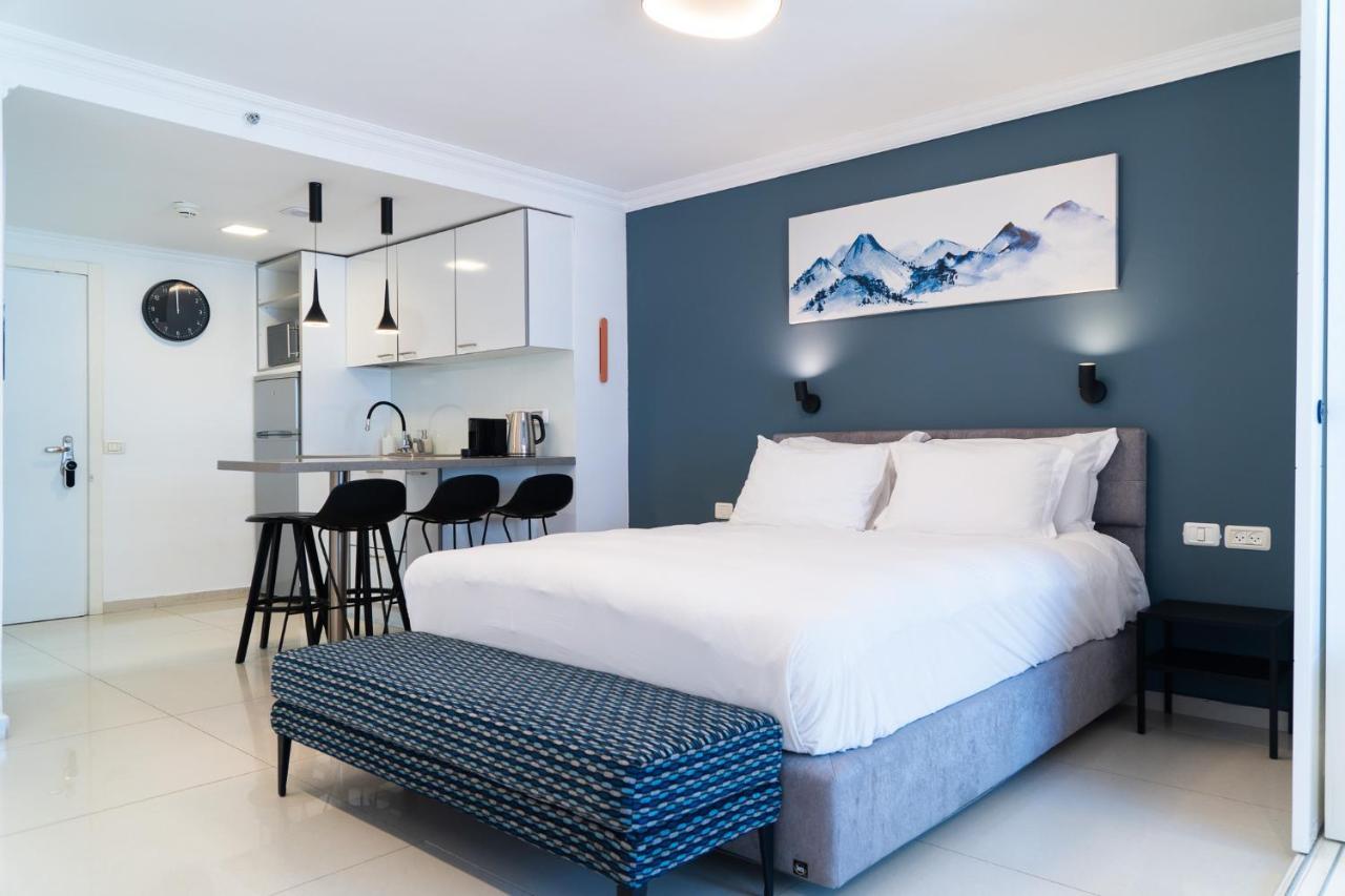 Beachfront Boutique Apartment Herzliya Экстерьер фото